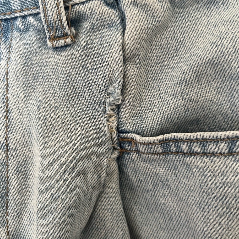 Forever 21 | High Rise Jeans - Picture 3 of 5